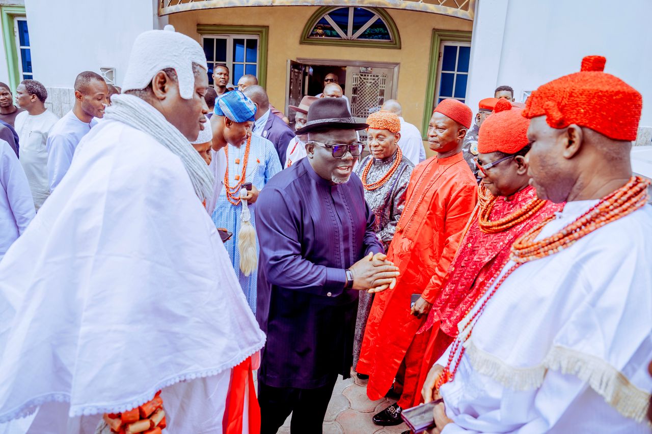 Ijaw communities in Delta urge Oborevwori to complete Ayakoromor bridge, others