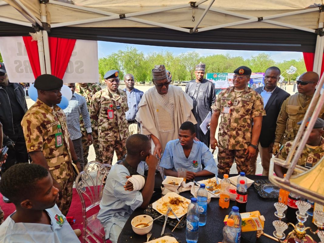 Zulum Donates N100m to Wounded Soldiers, Slain Colleagues’ Families