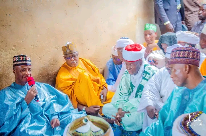 Senator Wamakko Condoles 10 Families in Sokoto