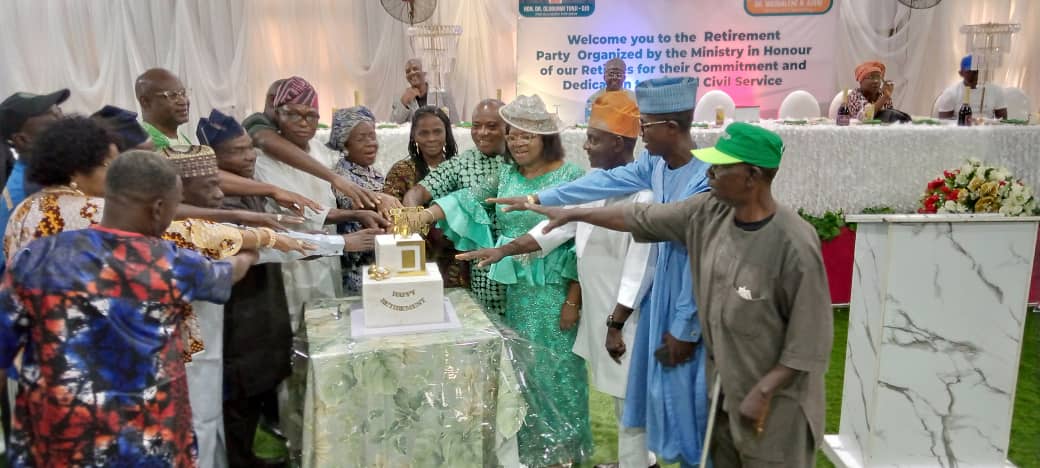 Ministry of Interior Honours Retirees for Outstanding Service