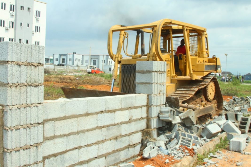 FCTA Pulls Down 30 Illegal Structures at River Park Estate