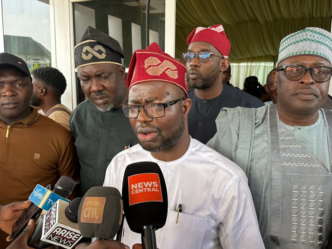 Minister Doro Hosts Plateau Northern Zone Stakeholders Meeting to Promote Unity, APC Registration